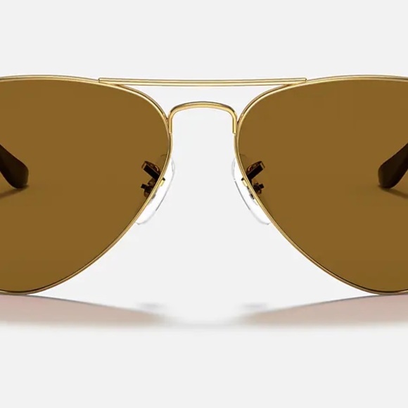 Ray-Ban Aviator Classic Sunglasses - Picture 7 of 10
